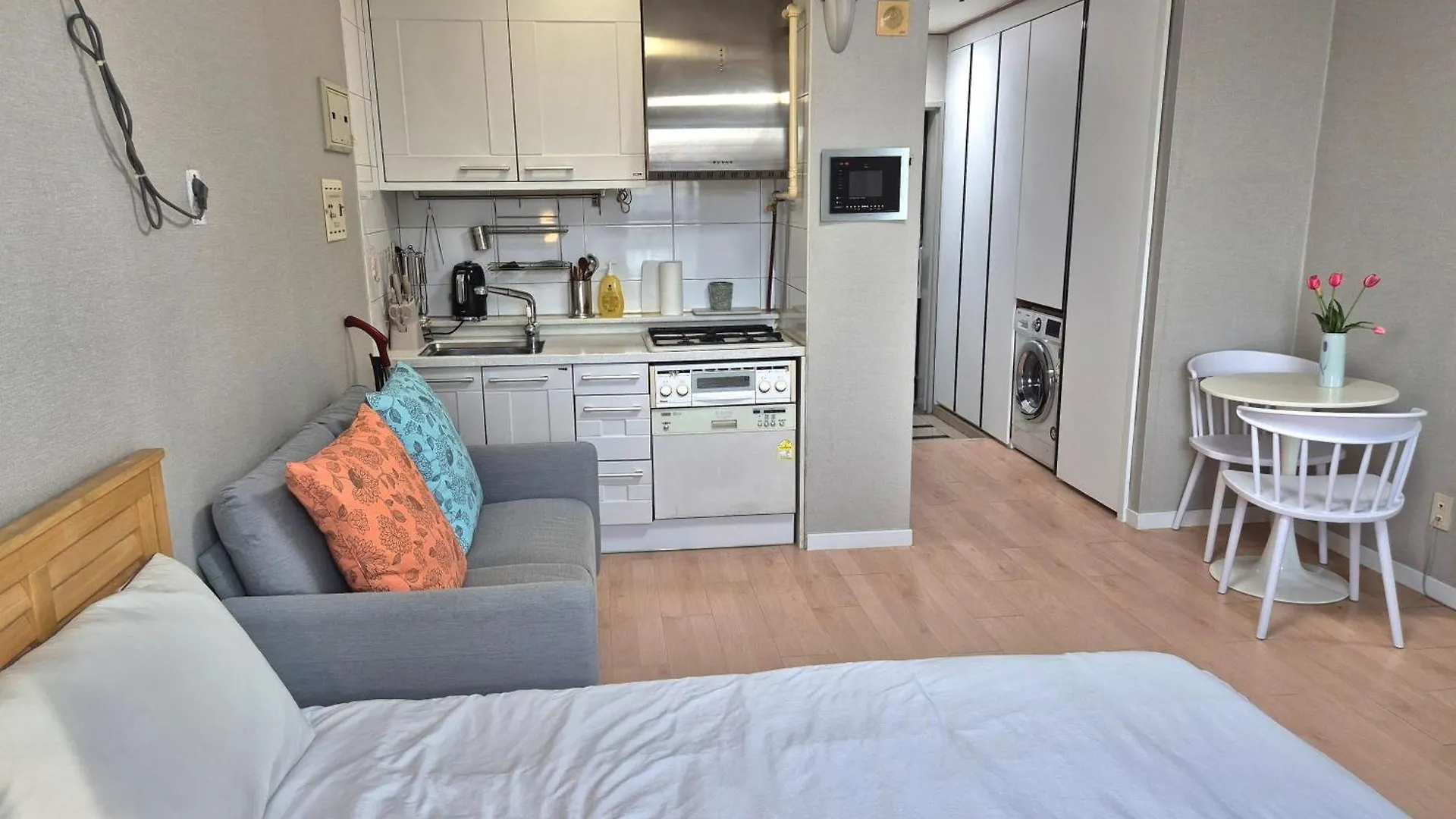 Sinsa Urban House Apartment Seoul 0*,  South Korea